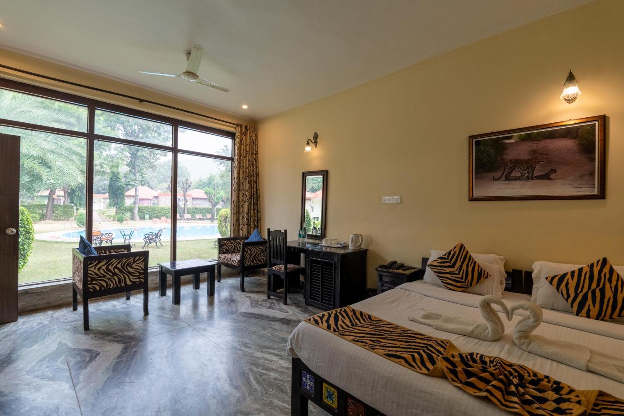สเตอร์ลิง สริสกา Hotel Akbarpur  ภายนอก รูปภาพ